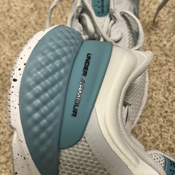 New Under Armour Sneakers - Picture 8 of 10